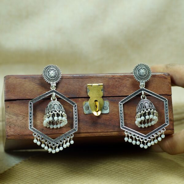Elegant Jhumki