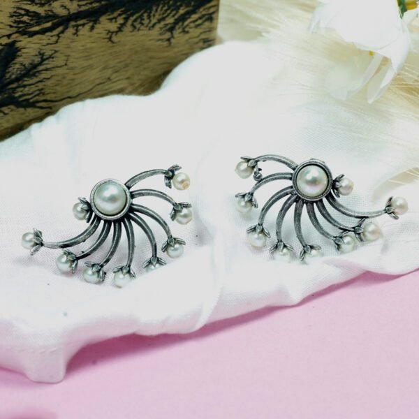 Pearl Studs