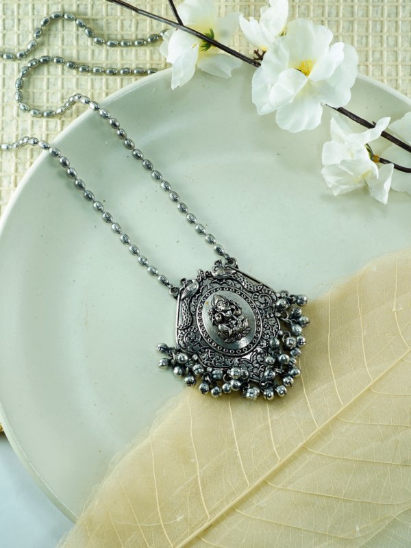 Mahaganapati Necklace with Earrings