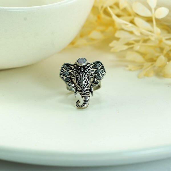 Vingnaharta Ring