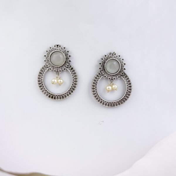 Pearls love